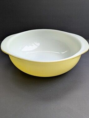 Vintage Pyrex 2 QT Casserole Dish Yellow White Ovenware Serving Mixing Bowl MCM